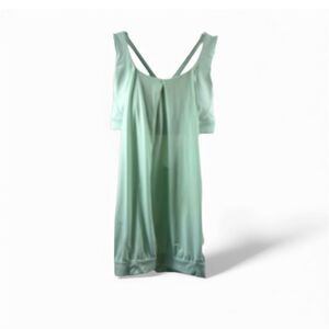 Lululemon Built in Bra Top in Mint Green Size 6